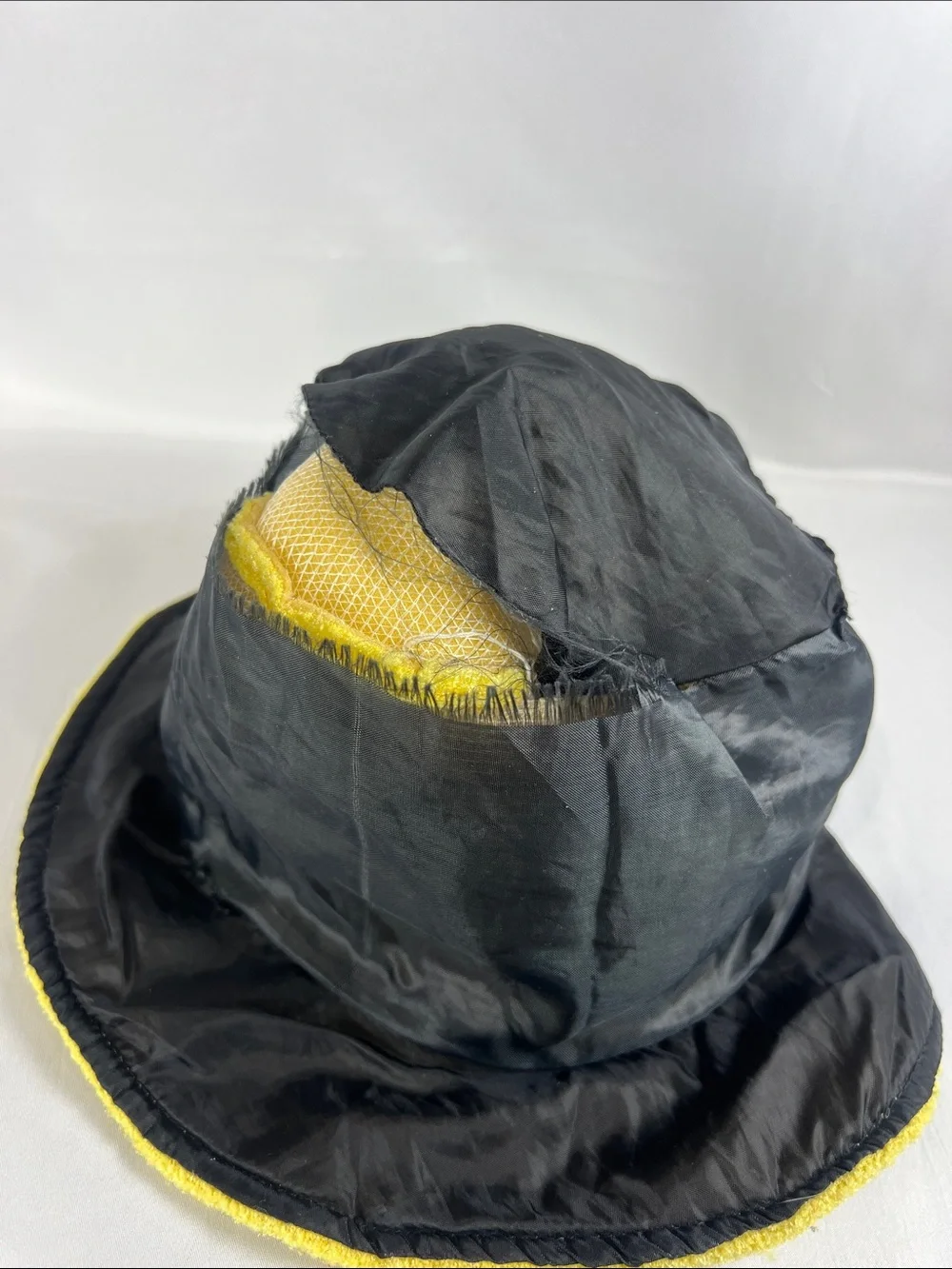 Sesame Street Yellow Plush Big Bird Terry Bucket Hat with Embroidered Face